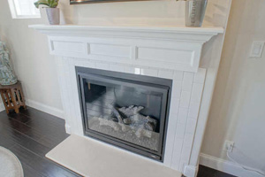 RR Hard Word Services - Fireplace Mantels